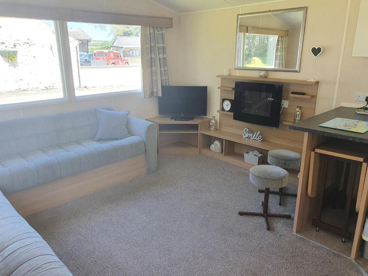 Blackmoor Farm - Caravan 3 Villa Ludchurch Esterno foto